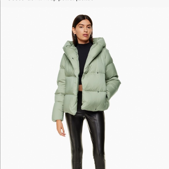 DUVET PUFFER SHORT - BABATON - Picture 2 of 6